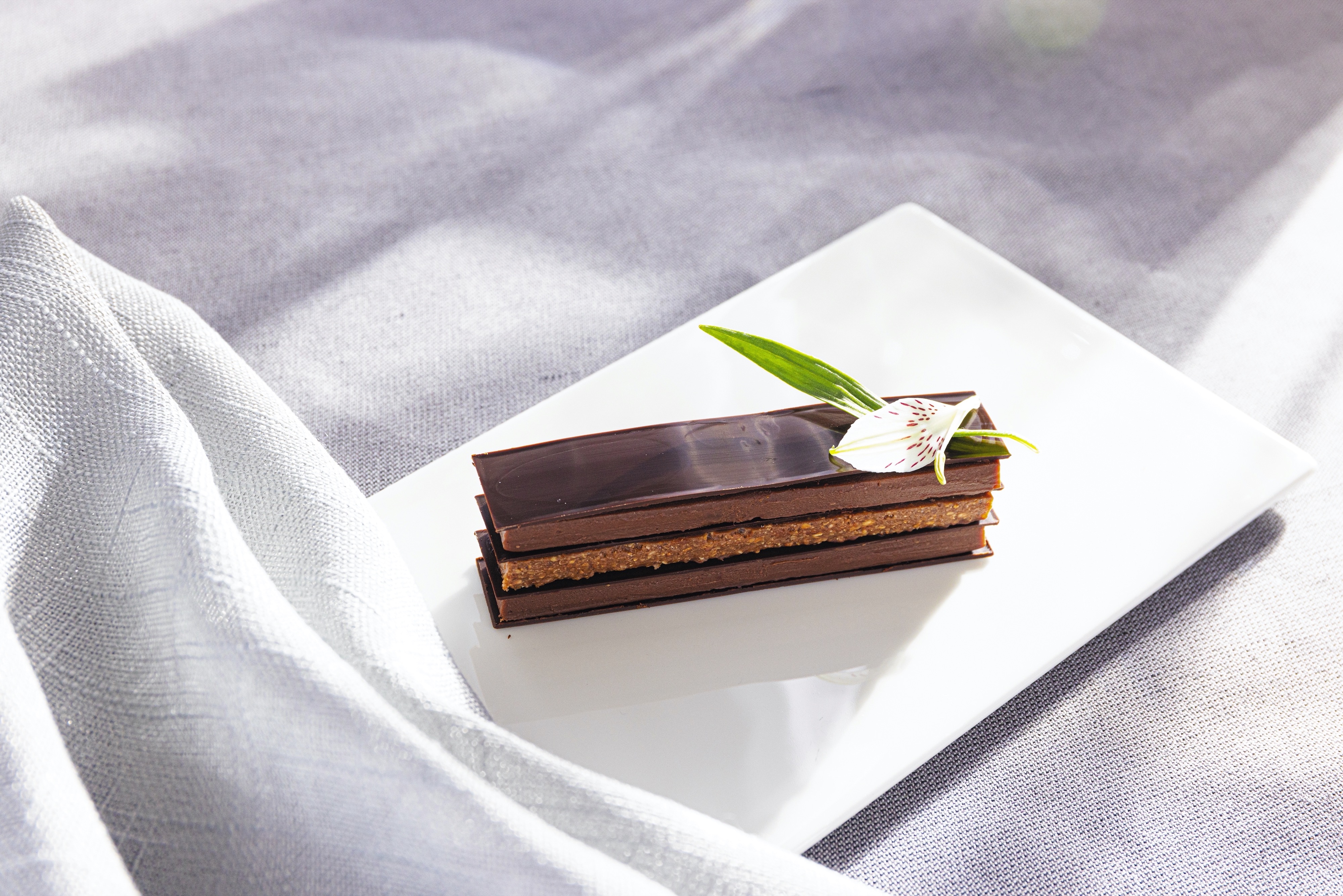 Seven Seas Voyager - Chartreuse